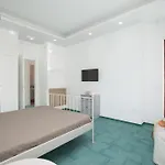Super Attico Vista Mare Con Piscina Апартаменты *