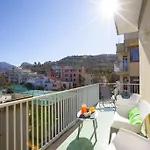 Super Attico Vista Mare Con Piscina Апартаменты *