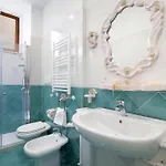 Super Attico Vista Mare Con Piscina *