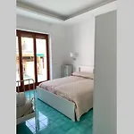 Super Attico Vista Mare Con Piscina * Sorrento
